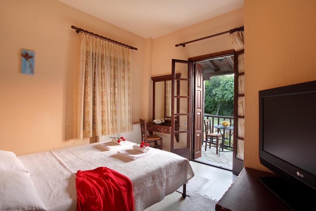 Stilvi Hotel Tsagarada Room photo