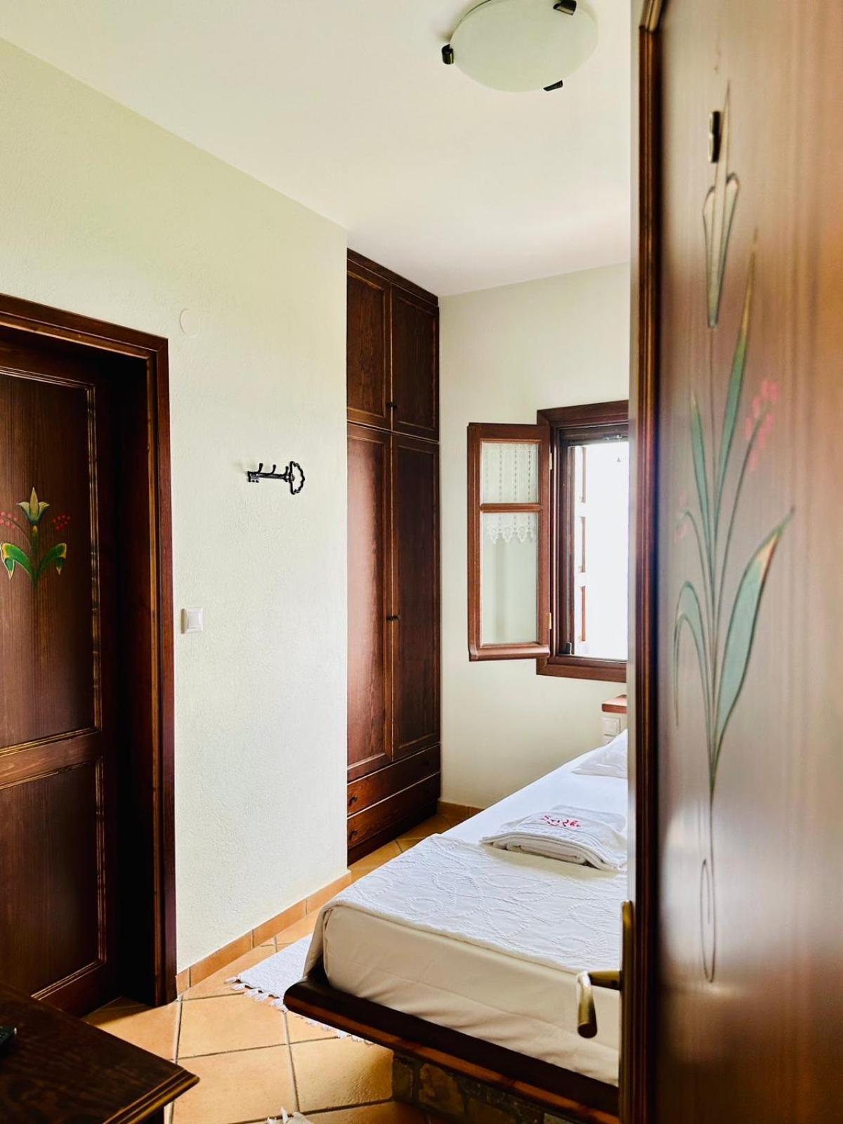 Stilvi Hotel Tsagarada Exterior photo